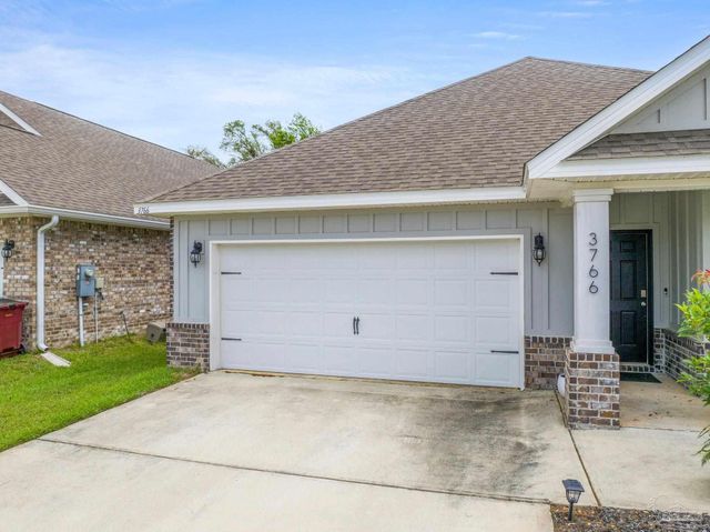3766 Hawks Landing Cir, Pace, FL 32571