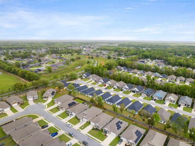 3766 Hawks Landing Cir, Pace, FL 32571