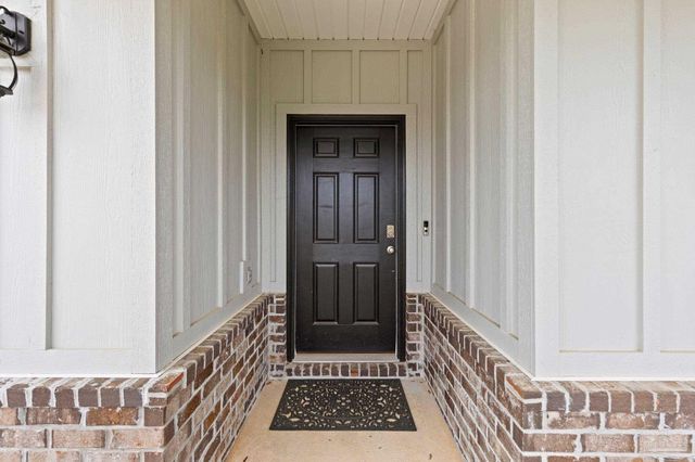 3766 Hawks Landing Cir, Pace, FL 32571