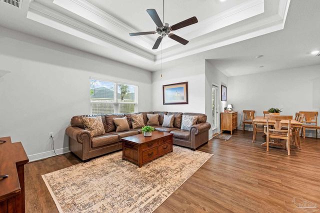 3766 Hawks Landing Cir, Pace, FL 32571