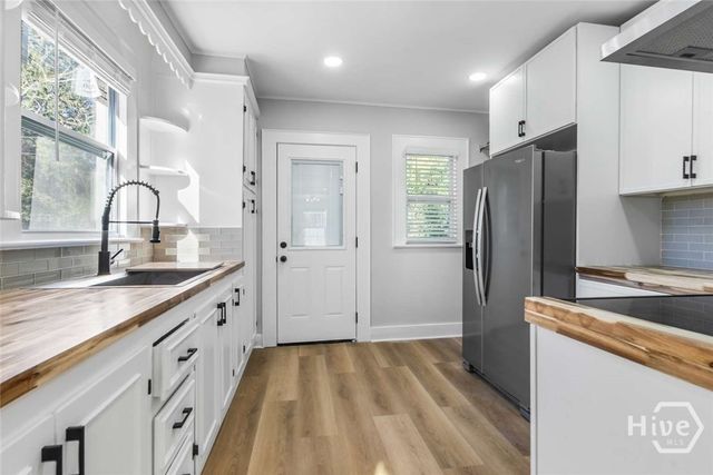 2140 E 42nd Street, Savannah, GA 31404