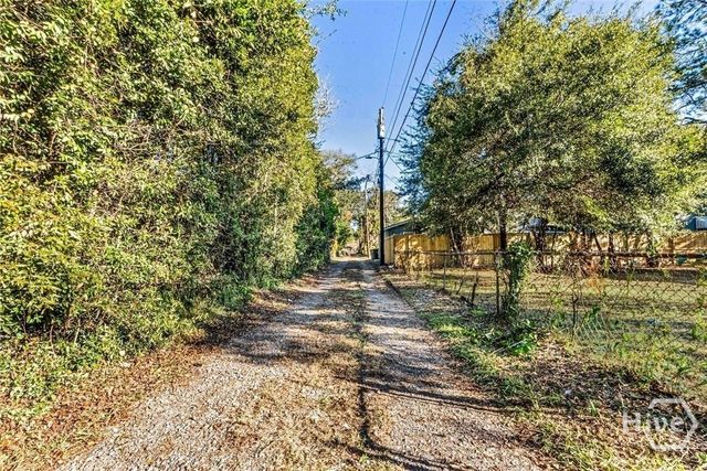 2140 E 42nd Street, Savannah, GA 31404