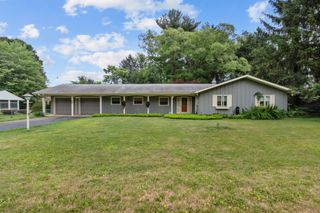 1005 Sassafras Lane, Niles Twp, MI 49120