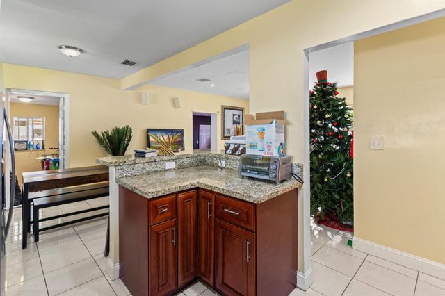 13150 NW 10th Avenue, North Miami, FL 33168