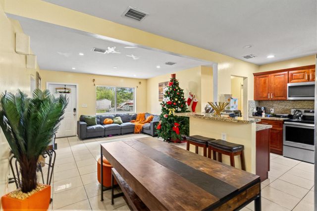 13150 NW 10th Avenue, North Miami, FL 33168