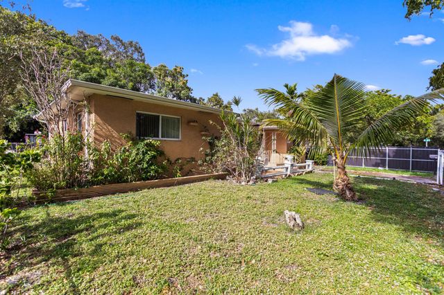 13150 NW 10th Avenue, North Miami, FL 33168