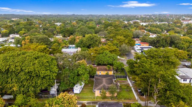 13150 NW 10th Avenue, North Miami, FL 33168