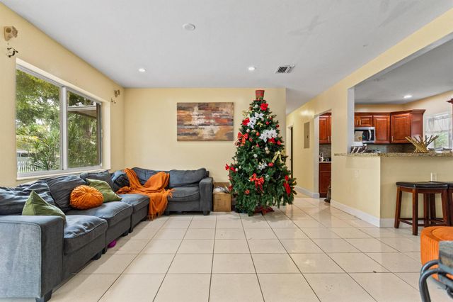 13150 NW 10th Avenue, North Miami, FL 33168