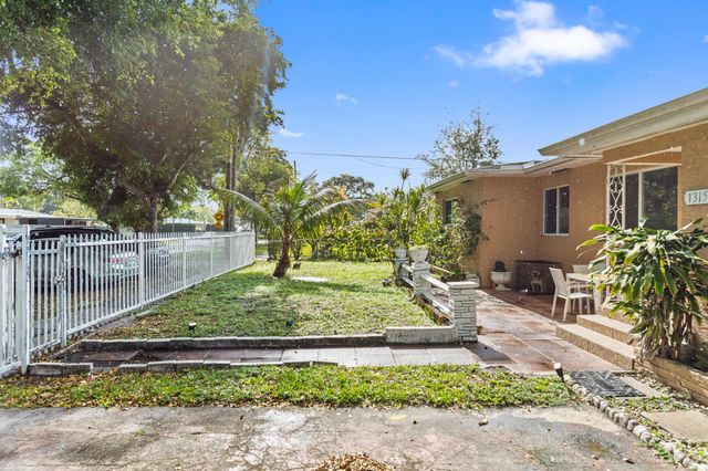 13150 NW 10th Avenue, North Miami, FL 33168