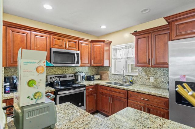 13150 NW 10th Avenue, North Miami, FL 33168