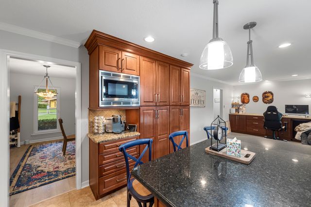 649 Overbrook Drive, Fort Walton Beach, FL 32547