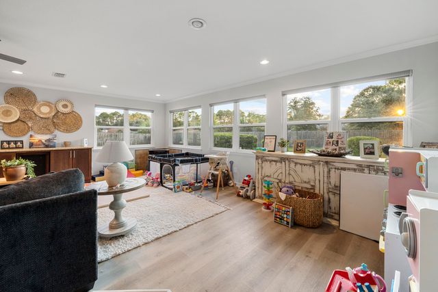 649 Overbrook Drive, Fort Walton Beach, FL 32547