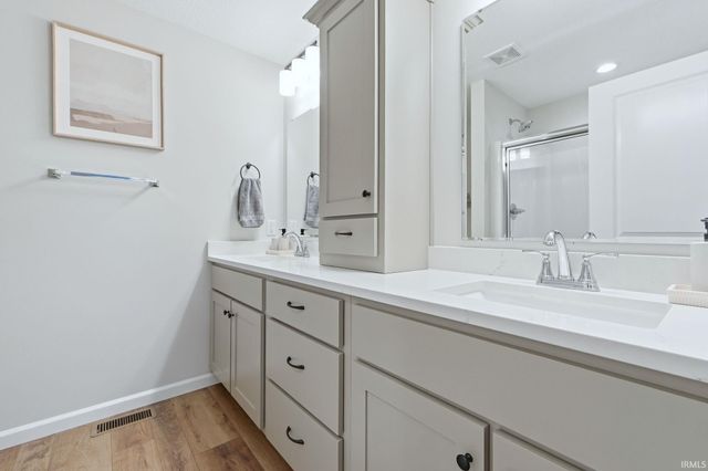 12040 Waters Meet Drive, Fort Wayne, IN 46818