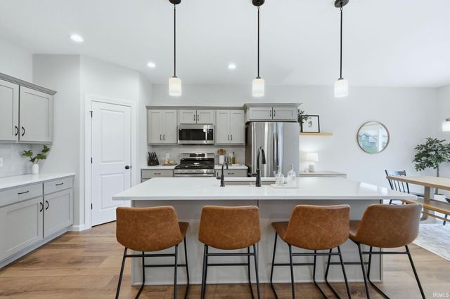 12040 Waters Meet Drive, Fort Wayne, IN 46818