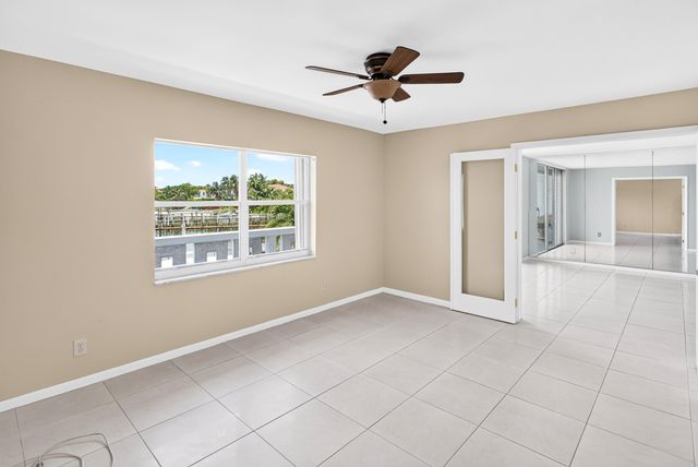 231 E Lantana Road 204, Lantana, FL 33462
