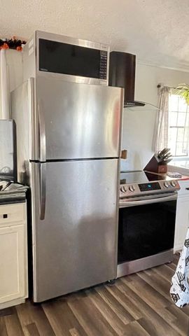 380 E Oak Dr, Buchanan, TN 38222