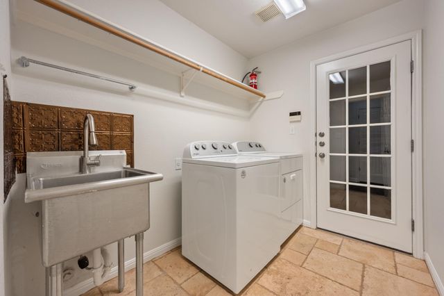 8113 Campeche Bay PL, Round Rock, TX 78681