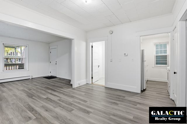 27 Blodget Street, Manchester, NH 03104