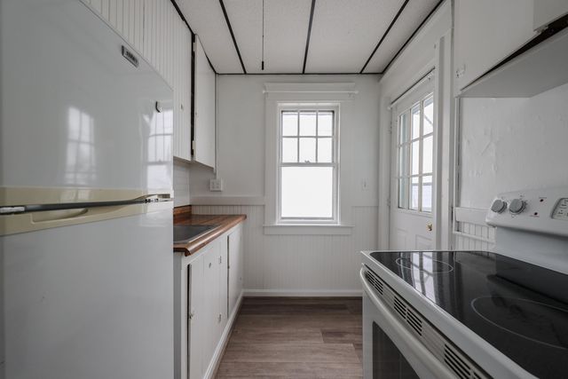 27 Blodget Street, Manchester, NH 03104