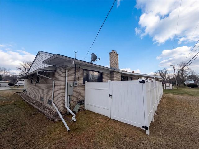 29467 Leemoor Drive, Southfield, MI 48076