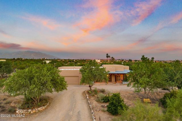 9690 N Linda Vista Place, Tucson, AZ 85742