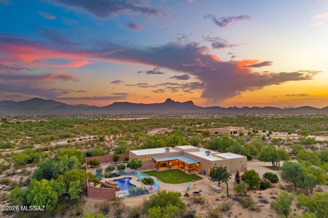 9690 N Linda Vista Place, Tucson, AZ 85742