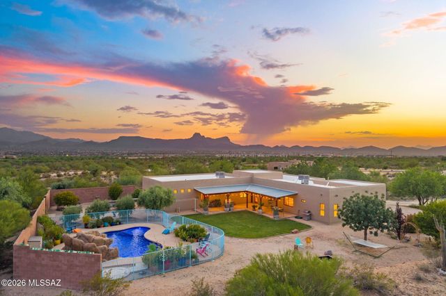 9690 N Linda Vista Place, Tucson, AZ 85742