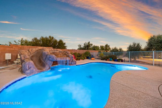 9690 N Linda Vista Place, Tucson, AZ 85742