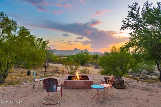 9690 N Linda Vista Place, Tucson, AZ 85742