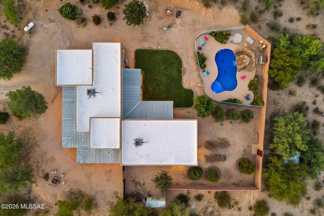 9690 N Linda Vista Place, Tucson, AZ 85742