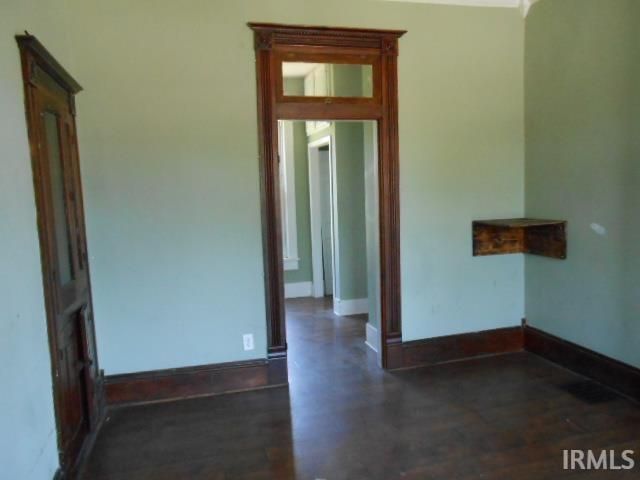 102 E Poplar Street, Owensville, IN 47665