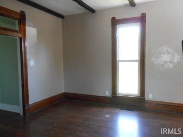 102 E Poplar Street, Owensville, IN 47665