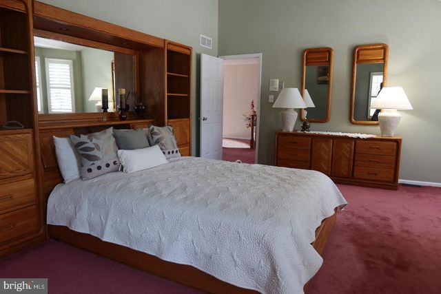 2100 DERBY DR, Cinnaminson, NJ 08077