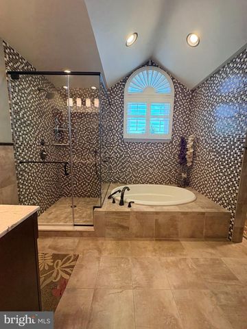 2100 DERBY DR, Cinnaminson, NJ 08077