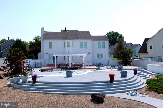 2100 DERBY DR, Cinnaminson, NJ 08077