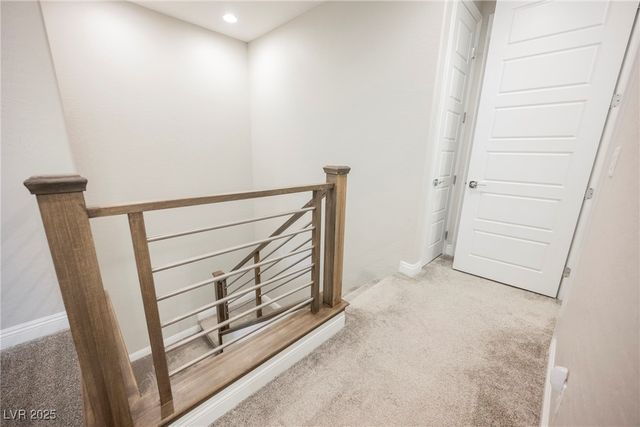 11676 Hamilton Lake Avenue, Las Vegas, NV 89138