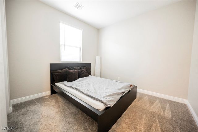 11676 Hamilton Lake Avenue, Las Vegas, NV 89138