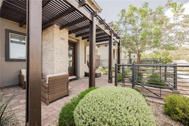 11676 Hamilton Lake Avenue, Las Vegas, NV 89138