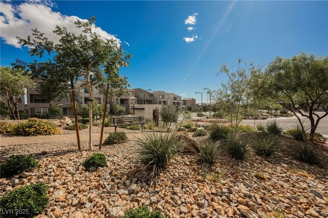 11676 Hamilton Lake Avenue, Las Vegas, NV 89138