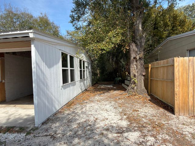 21 SW Ranger Street, Fort Walton Beach, FL 32548