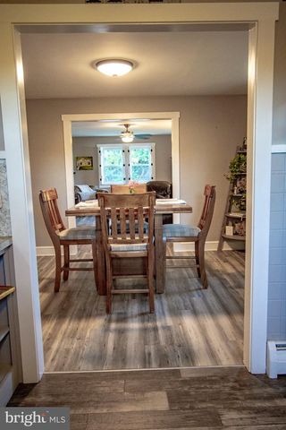 2056 RIDGE RD, Elverson, PA 19520