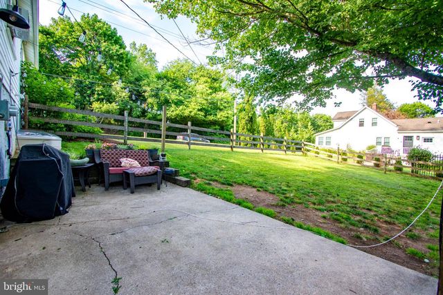 2056 RIDGE RD, Elverson, PA 19520