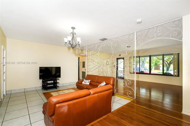 433 N 26th Ave, Hollywood, FL 33020