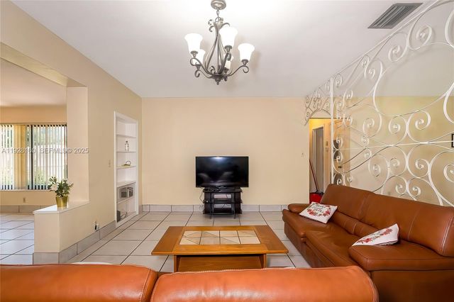 433 N 26th Ave, Hollywood, FL 33020