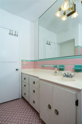 433 N 26th Ave, Hollywood, FL 33020