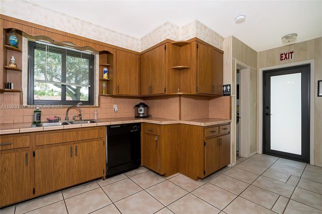 433 N 26th Ave, Hollywood, FL 33020