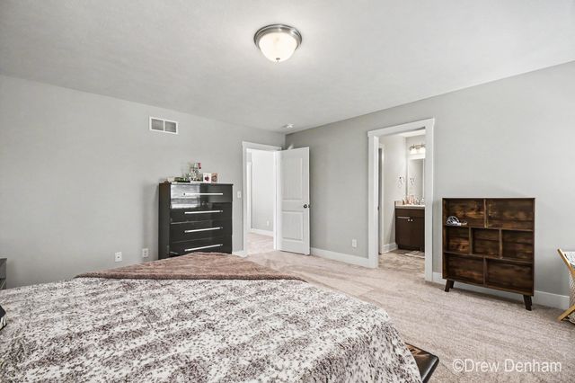 1292 Shadow Hills Drive SW, Byron Center, MI 49315
