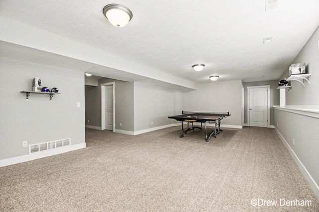 1292 Shadow Hills Drive SW, Byron Center, MI 49315