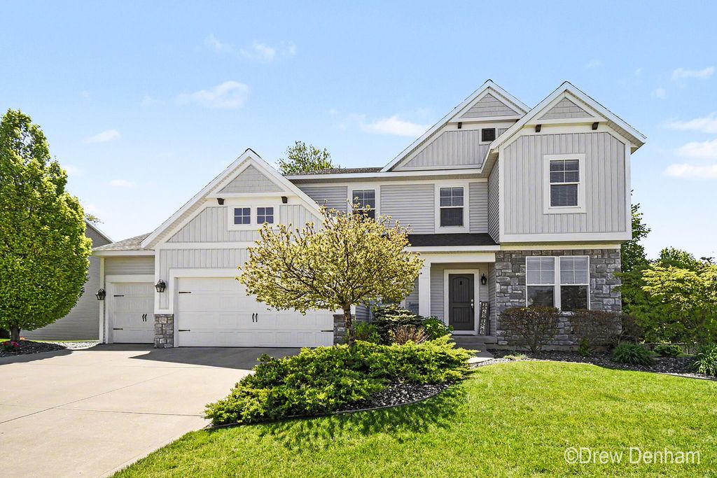 1292 Shadow Hills Drive SW, Byron Center, MI 49315