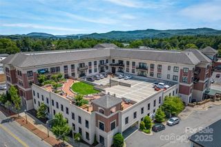 29 W French Broad Street 318, Brevard, NC 28712